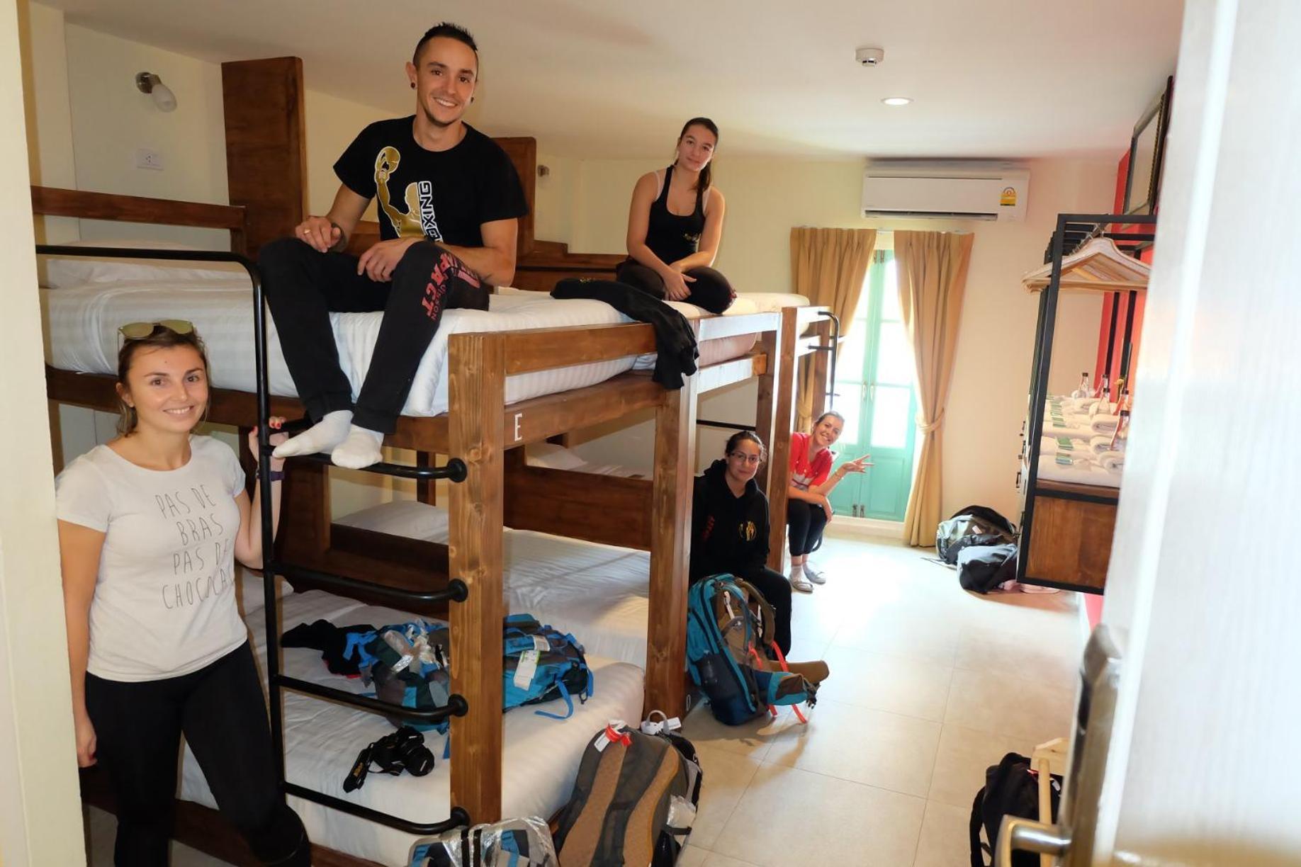 Siri Poshtel Bangkok Hostel Εξωτερικό φωτογραφία