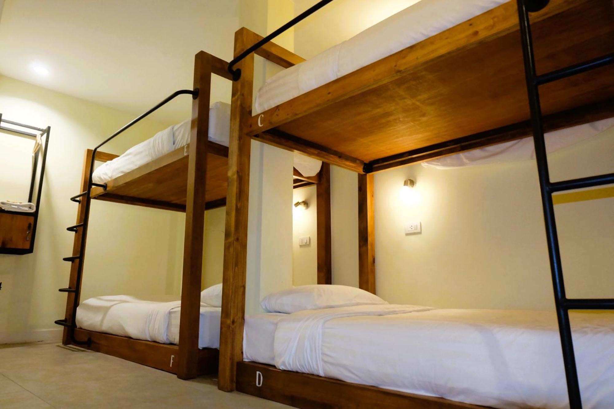 Siri Poshtel Bangkok Hostel Δωμάτιο φωτογραφία