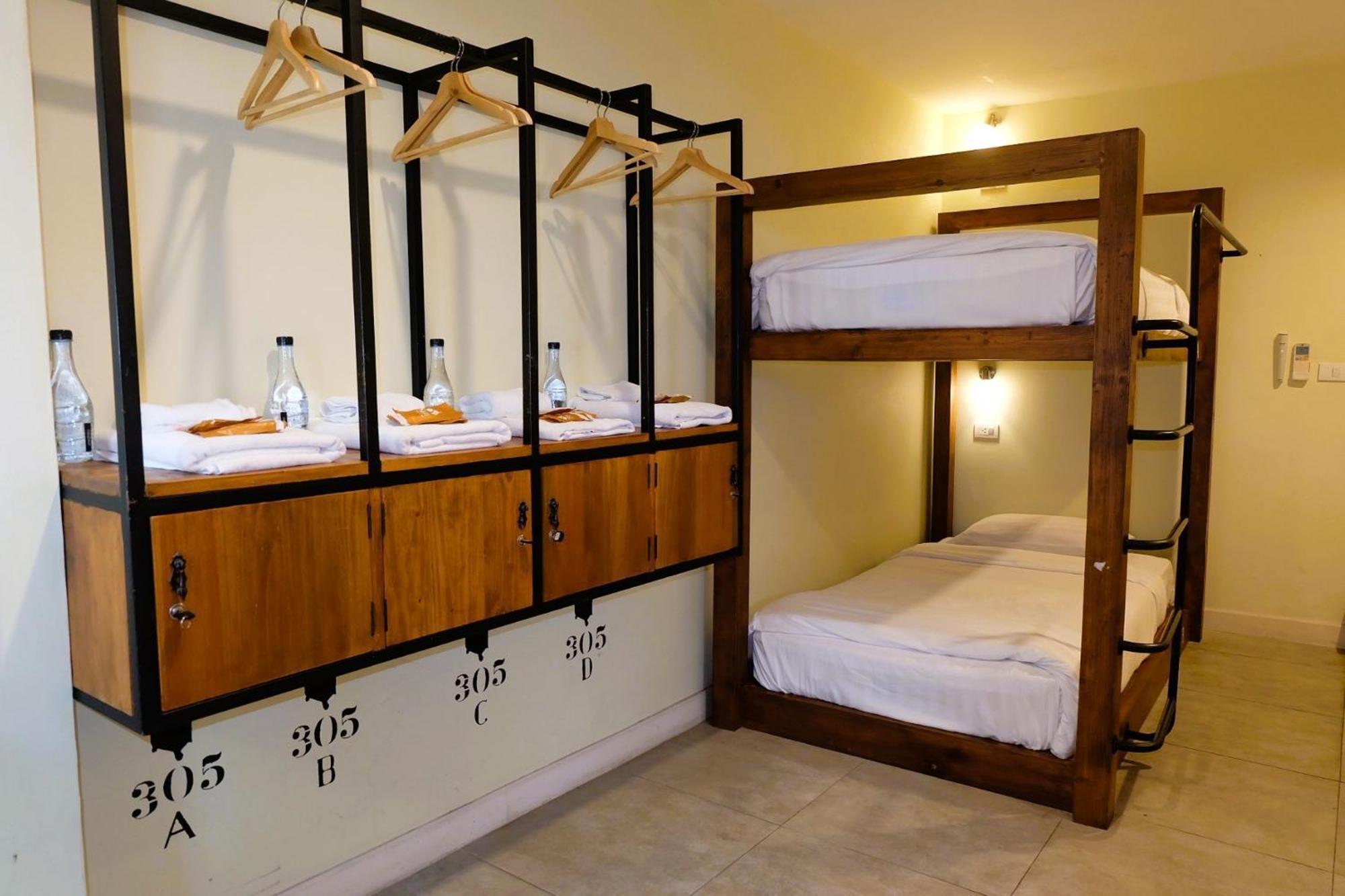 Siri Poshtel Bangkok Hostel Εξωτερικό φωτογραφία